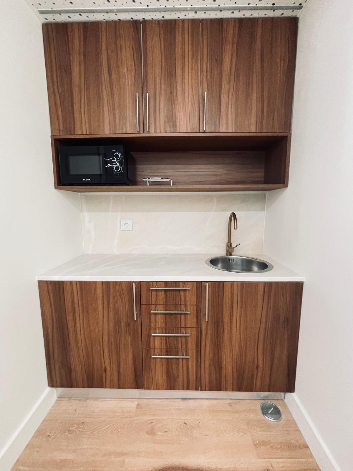 Ceco Wellness 42